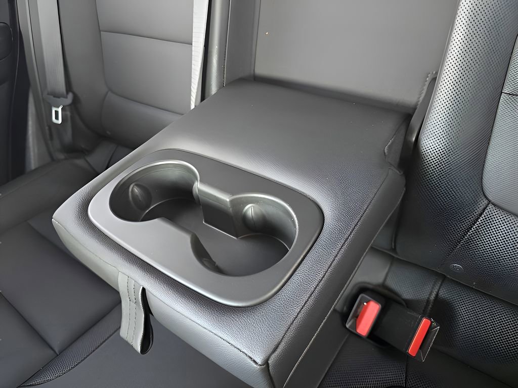 Used 2024 Chevrolet TrailBlazer RS w/ Driver Confidence Package image 26