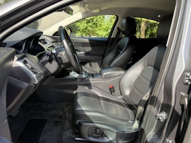 Used 2019 Jaguar E-PACE SE AWD/4WD image 15