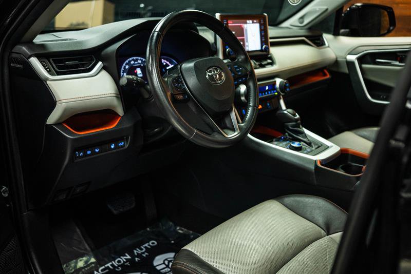 Used 2019 Toyota RAV4 Adventure AWD/4WD image 9