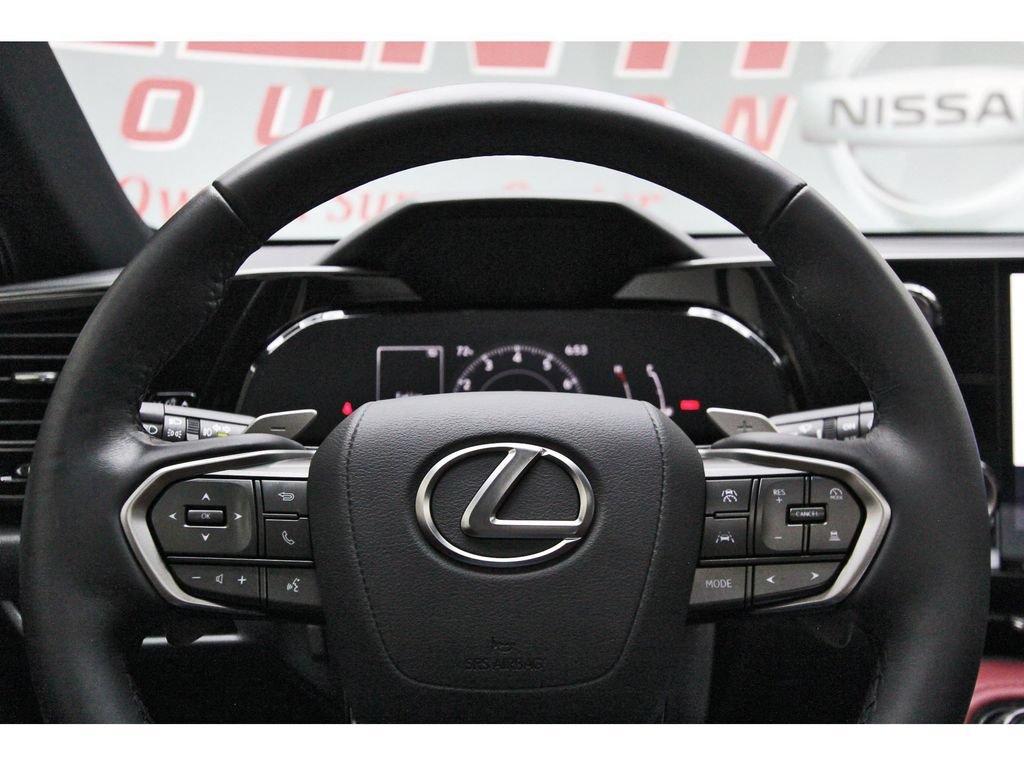 Used 2025 Lexus NX 250 FWD w/ Towing Package (2000 Lbs) image 16