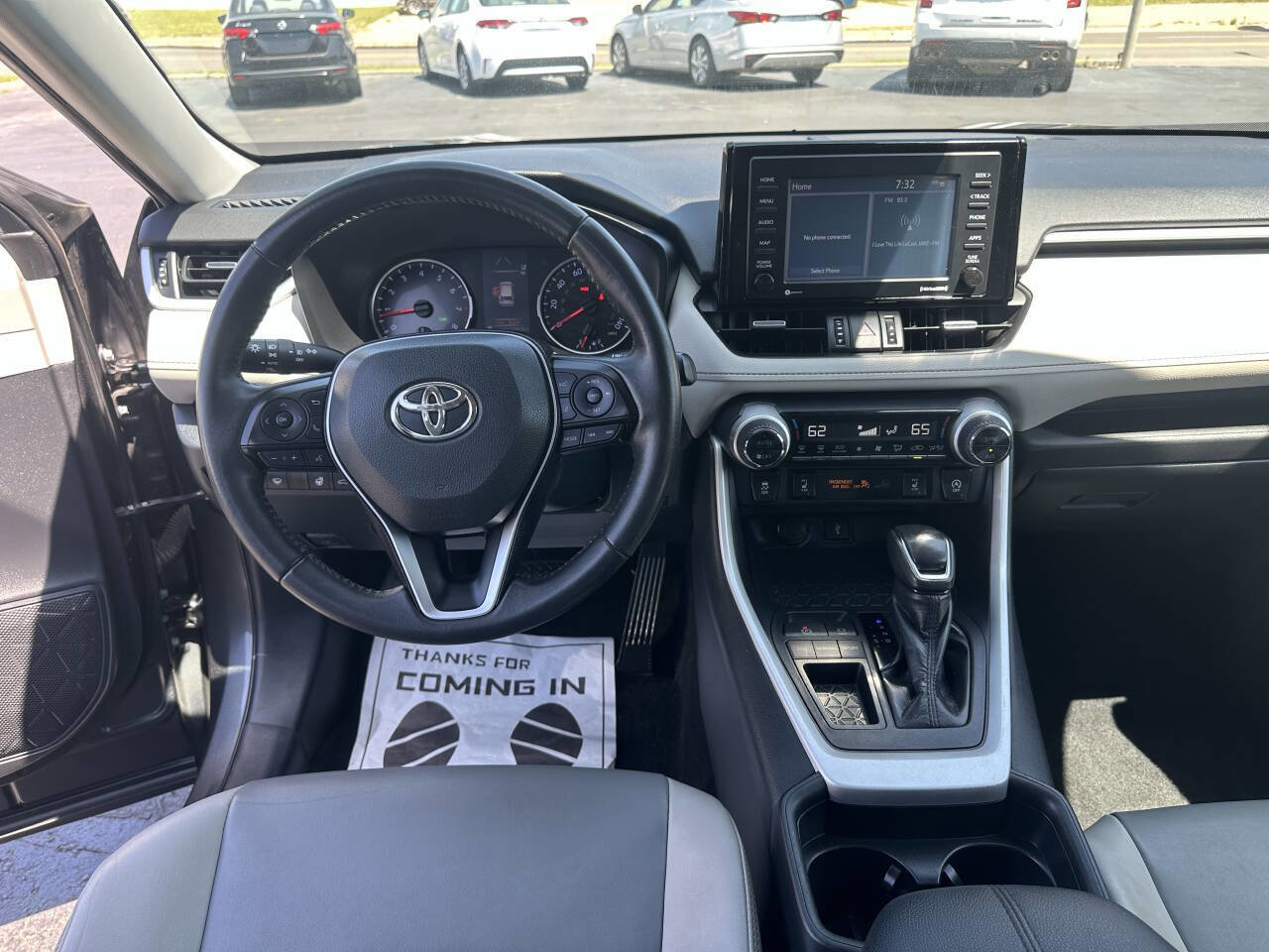 Used 2020 Toyota RAV4 XLE Premium FWD image 22