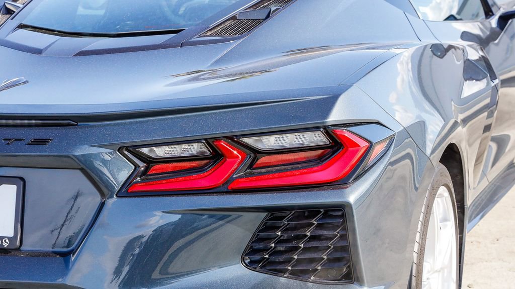 Used 2021 Chevrolet Corvette Stingray Coupe w/ Battery Protection Package RWD image 9