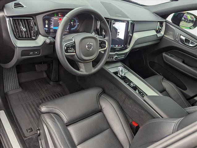 Used 2024 Volvo XC60 T8 Ultimate w/ Protection Package Premier image 10