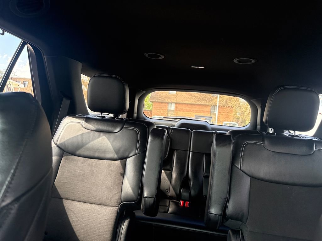 Used 2023 Ford Explorer ST AWD/4WD image 37