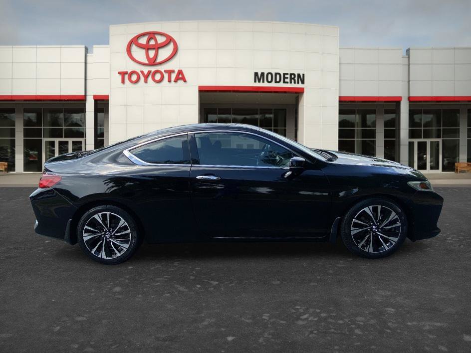 Used 2017 Honda Accord EX image 4