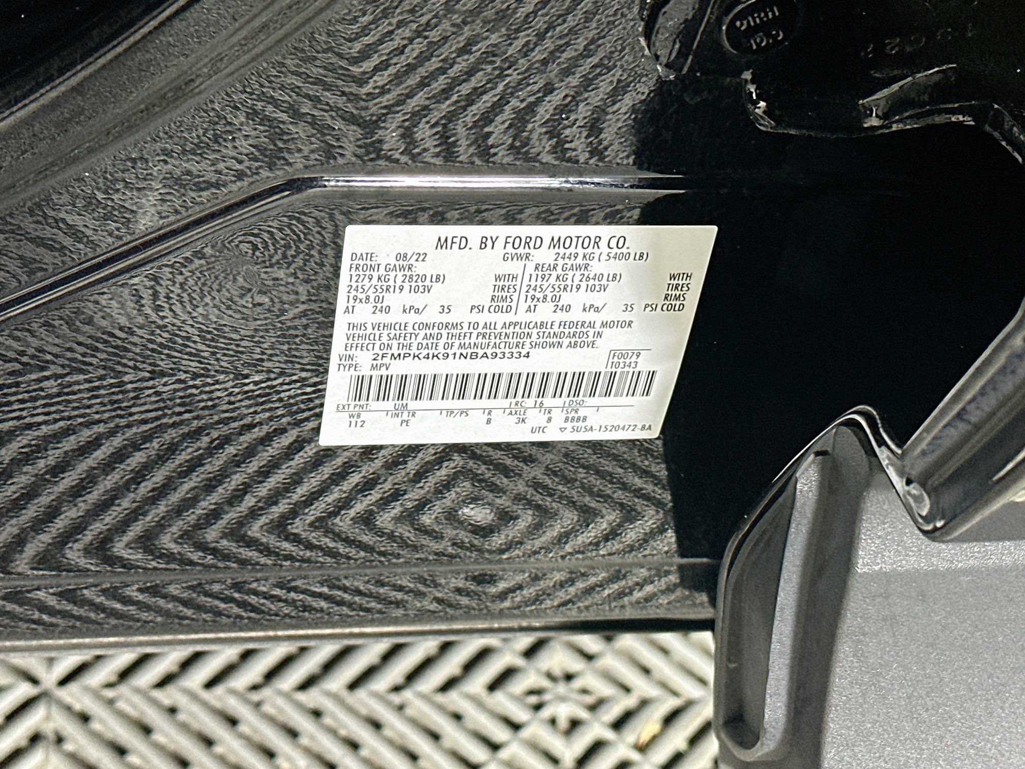 Used 2022 Ford Edge Titanium w/ Equipment Group 301A AWD/4WD image 12