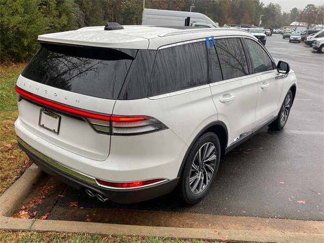 Used 2025 Lincoln Aviator 2WD image 33