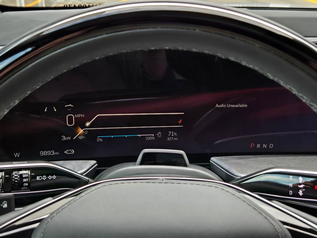 Certified 2025 Cadillac Escalade IQ Luxury 2 w/ LPO, Premium Carpet Package image 16