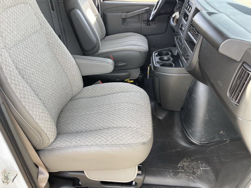 New 2025 GMC Savana 2500 Extended w/ Driver Convenience Package RWD image 28