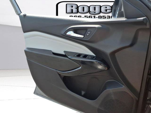 Used 2025 Chevrolet Trax LT w/ Driver Confidence Package FWD image 19