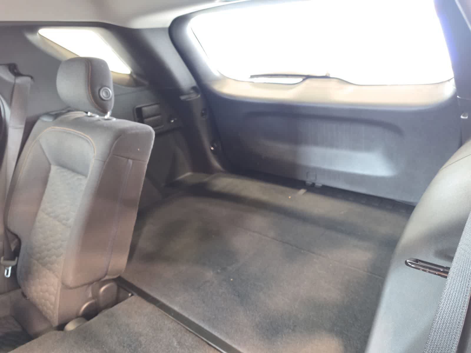Used 2020 Chevrolet Equinox LT w/ Driver Convenience Package FWD image 30