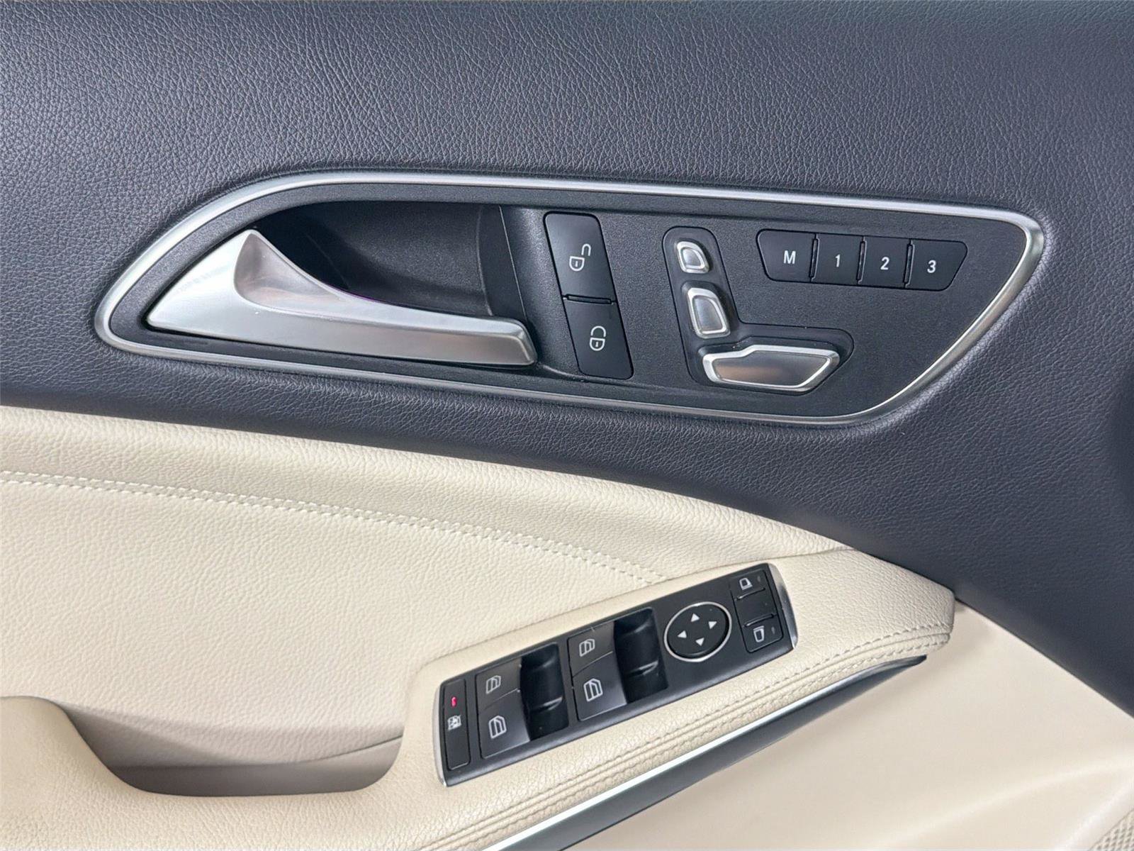 Used 2019 Mercedes-Benz GLA 250 image 17