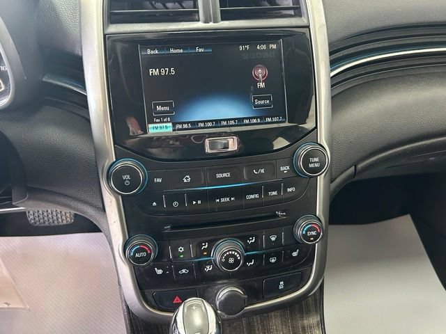 Used 2015 Chevrolet Malibu LTZ FWD image 18