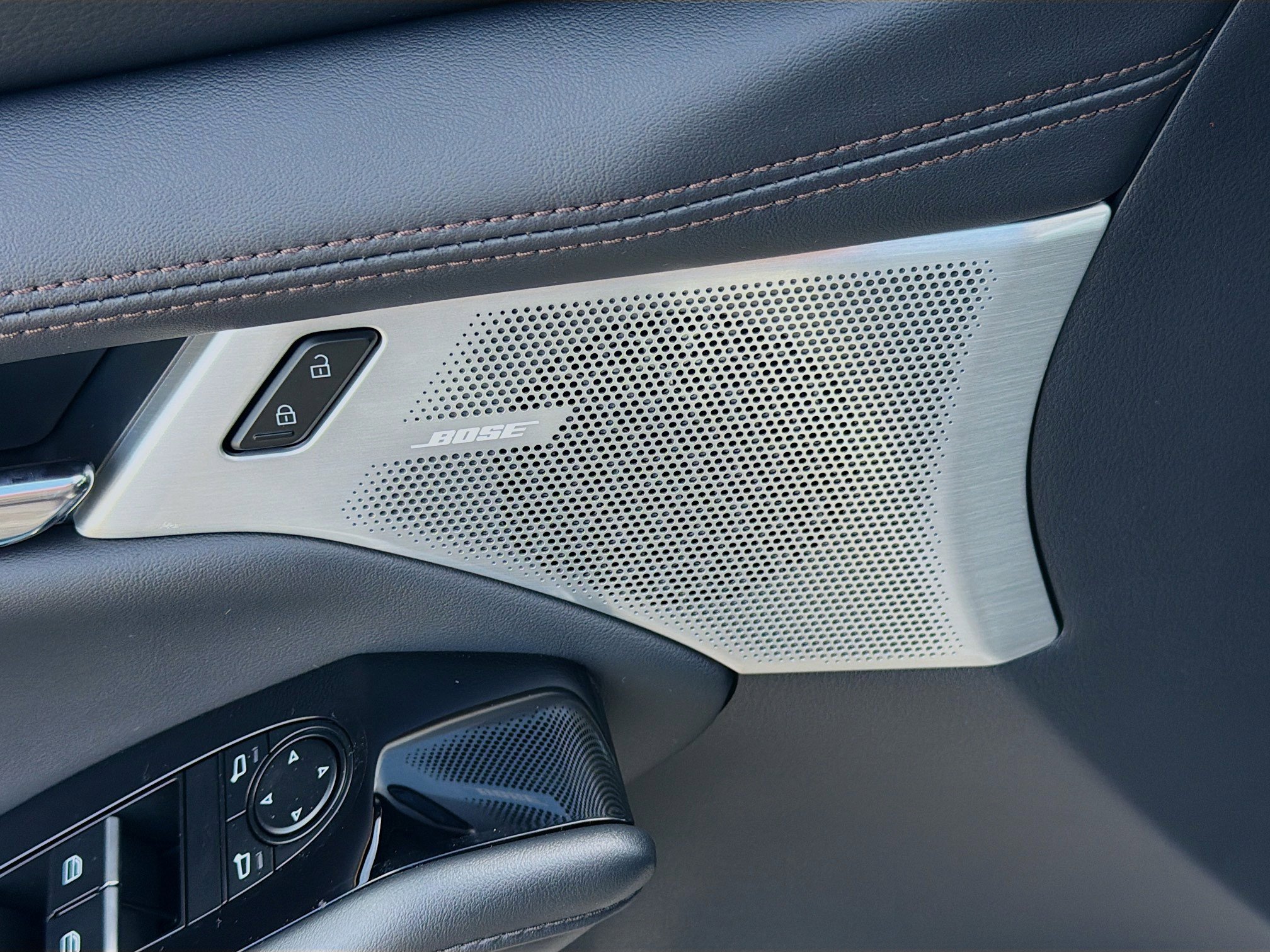 New 2026 MAZDA MAZDA3 Hatchback w/Premium Plus Pkg image 23