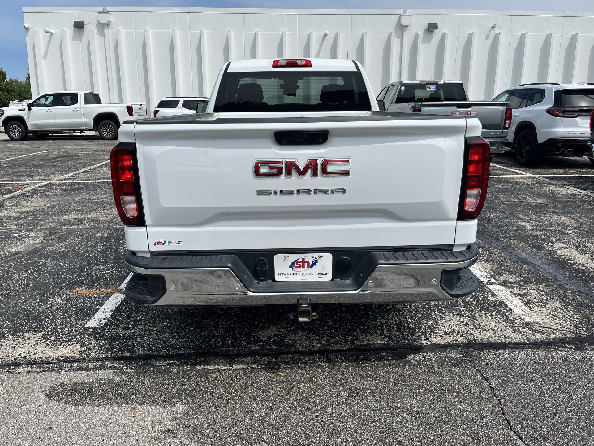 Used 2024 GMC Sierra 1500 Pro w/ Pro Value Package AWD/4WD image 14