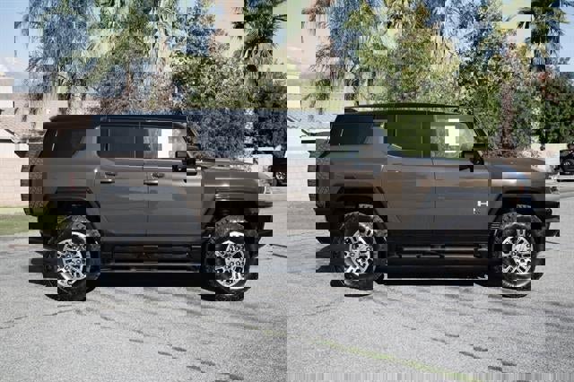 Used 2024 GMC Hummer EV 2X w/ Extreme Off-Road Package image 42
