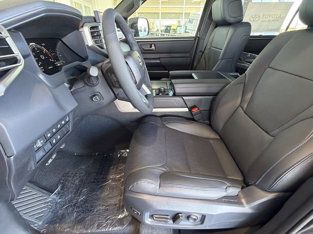 New 2026 Toyota Sequoia Platinum w/ TRD Off-Road Package AWD/4WD image 17