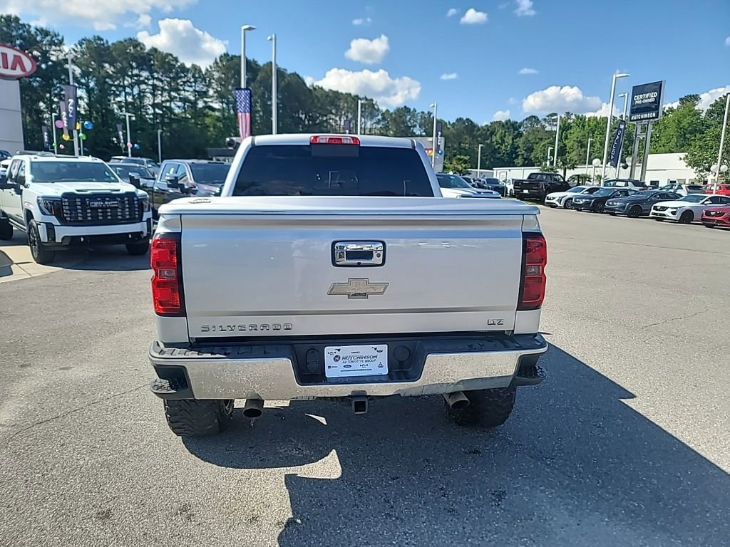 Used 2014 Chevrolet Silverado 1500 LTZ AWD/4WD image 6