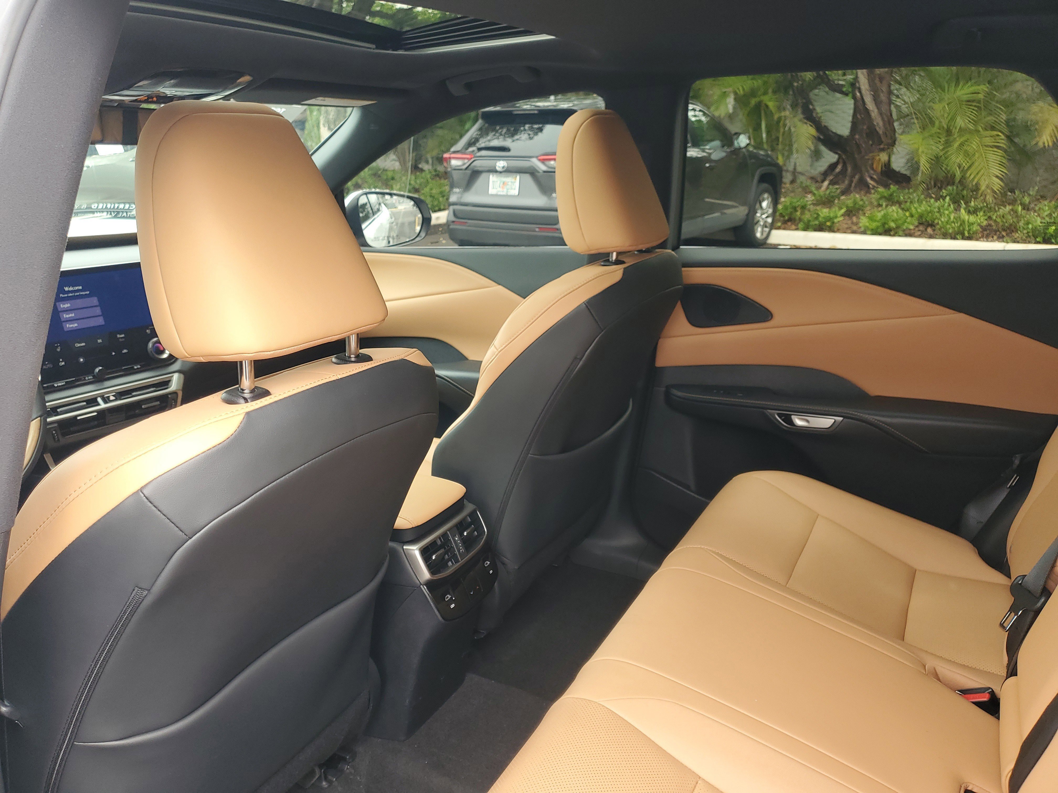 Used 2025 Lexus RX 350h w/ Accessory Package (K3) image 12
