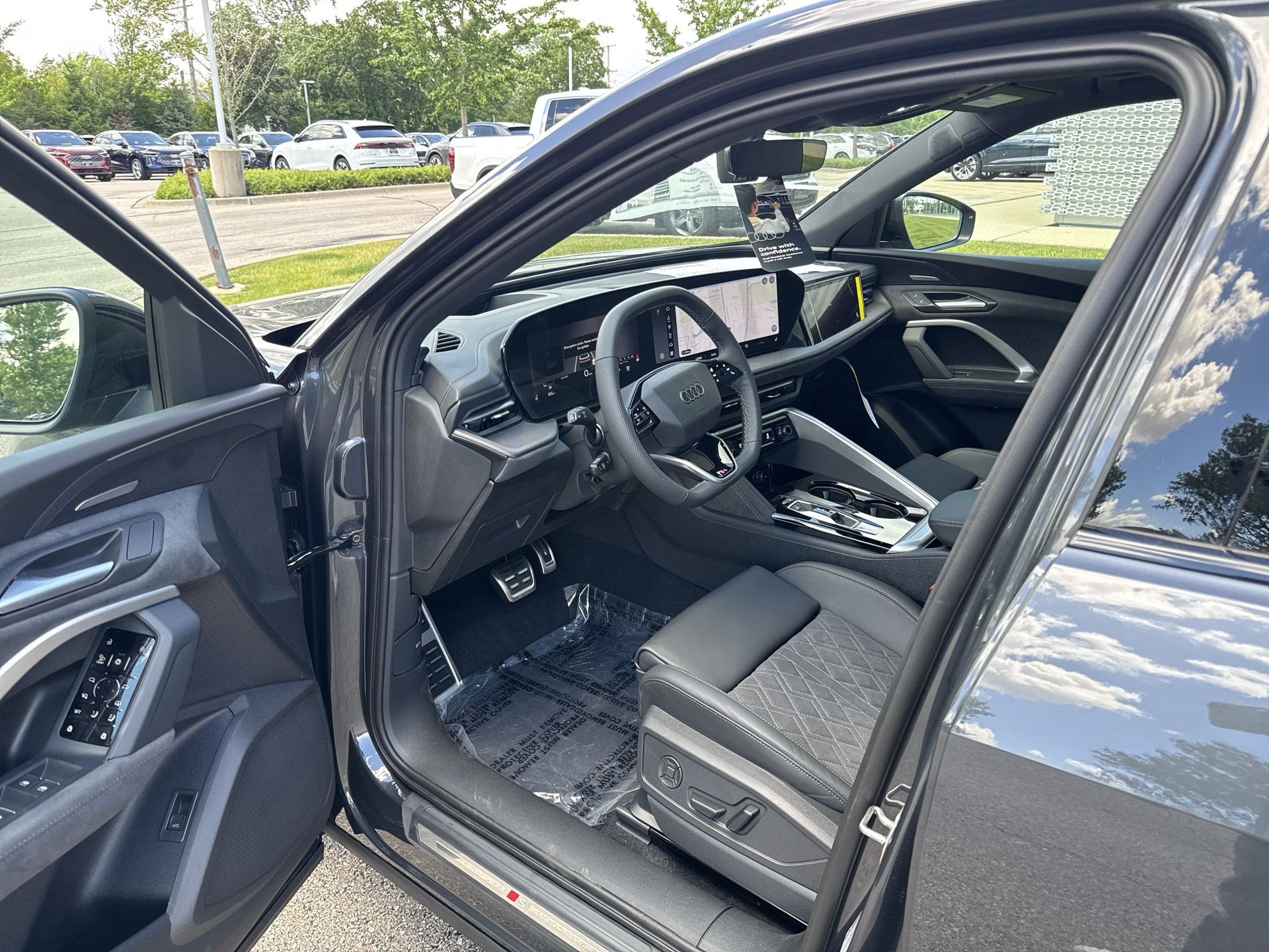 New 2026 Audi SQ5 Premium Plus AWD/4WD image 2
