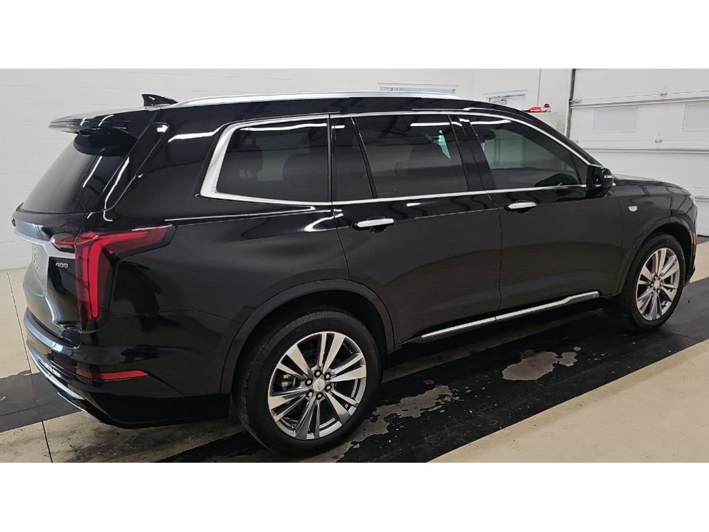 Used 2024 Cadillac XT6 Premium Luxury AWD/4WD image 4