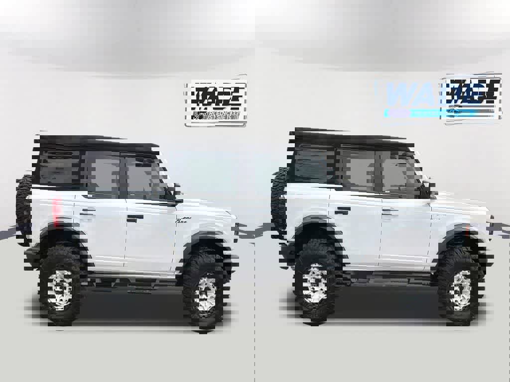 Used 2025 Ford Bronco 4-Door image 4