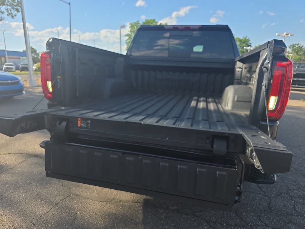 Used 2024 GMC Sierra 1500 Denali Ultimate AWD/4WD image 18