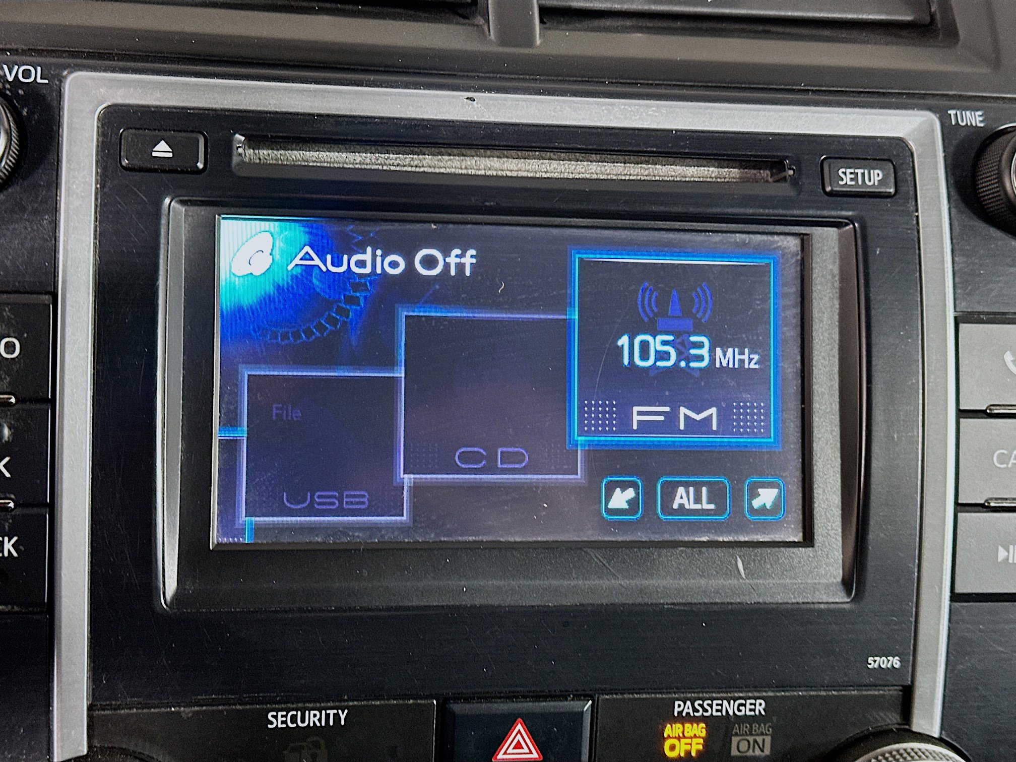 Used 2013 Toyota Camry L image 18