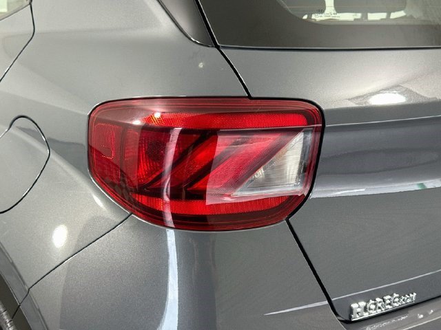 Used 2024 Hyundai Venue SEL FWD image 35