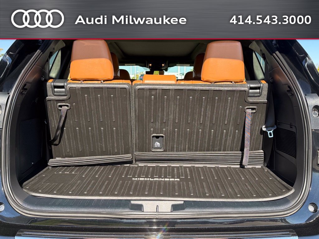 Used 2022 Toyota Highlander Platinum AWD/4WD image 40