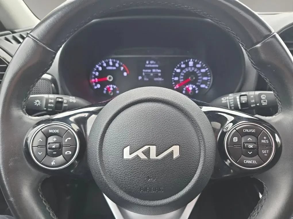 Used 2022 Kia Soul GT-Line FWD image 18