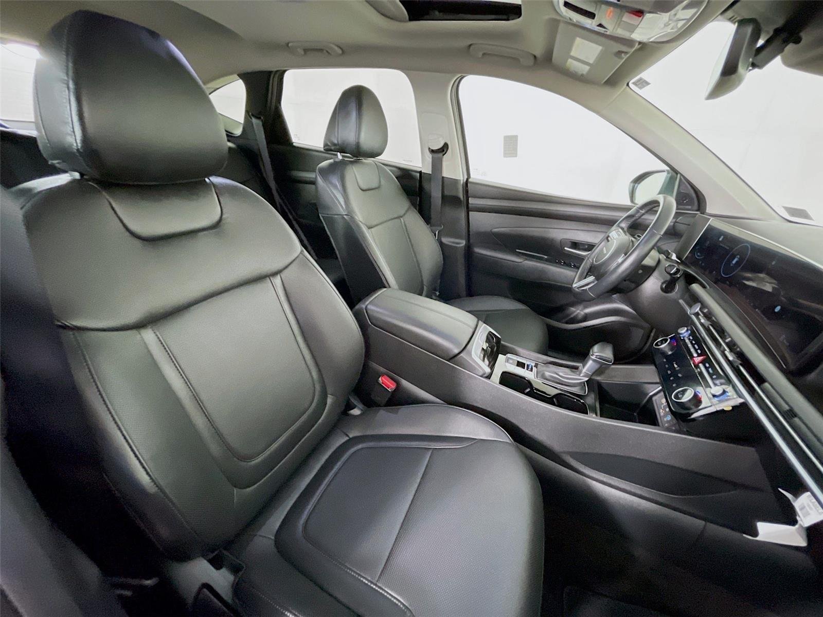 Certified 2025 Hyundai Tucson SEL AWD/4WD image 31
