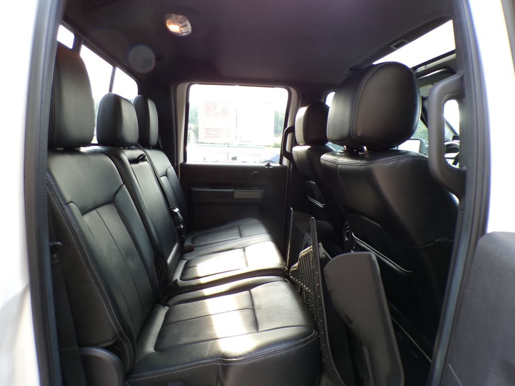 Used 2016 Ford F250 Lariat w/ Lariat Ultimate Package AWD/4WD image 19