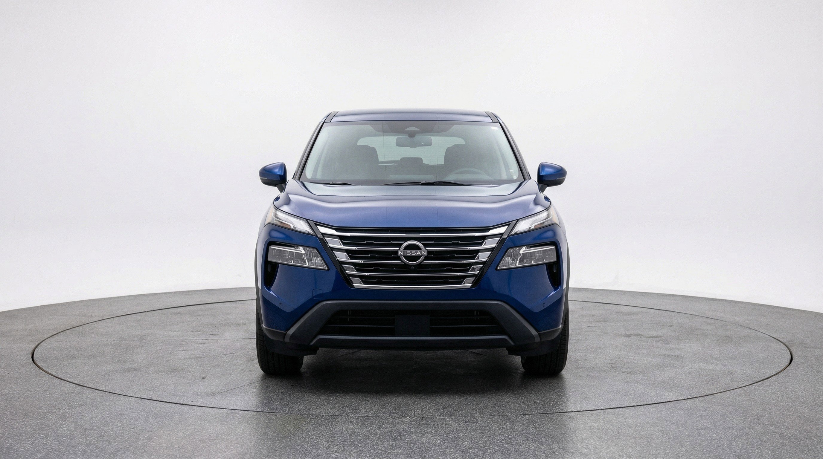 Used 2025 Nissan Rogue SV AWD/4WD image 2