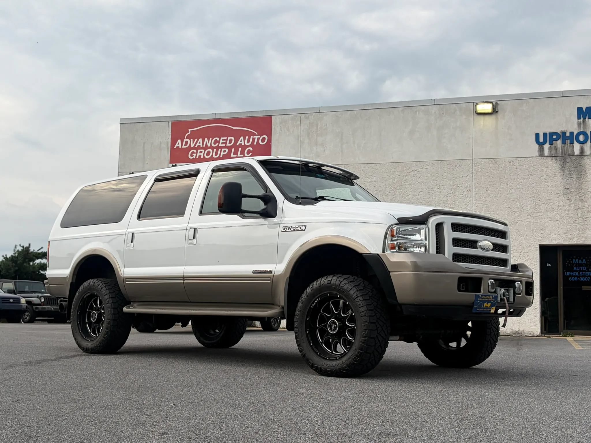 Used 2005 Ford Excursion Eddie Bauer AWD/4WD image 1