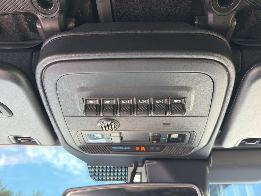 Used 2025 Ford Bronco Raptor AWD/4WD image 19