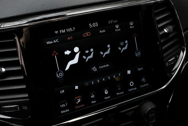 Used 2021 Jeep Grand Cherokee Limited AWD/4WD image 38