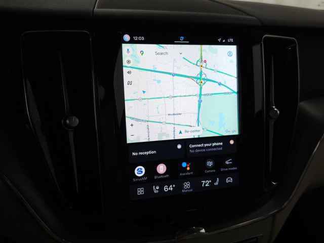 Used 2024 Volvo XC60 B5 Core w/ Protection Package Premier AWD/4WD image 25