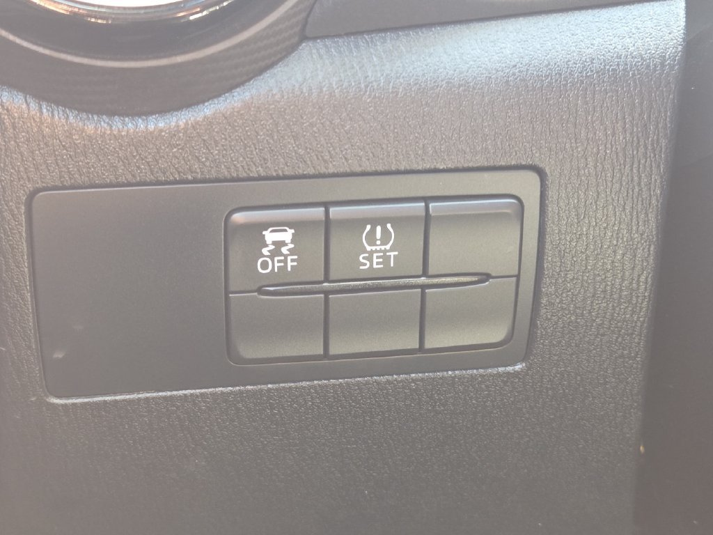 Used 2016 Scion iA FWD image 7