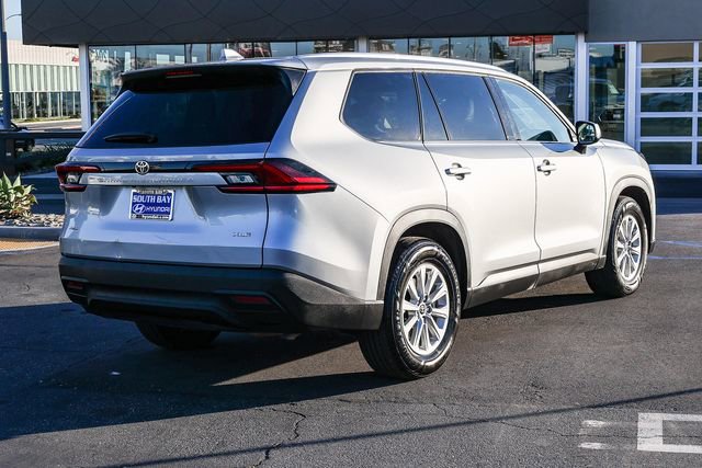 Used 2025 Toyota Grand Highlander AWD image 6