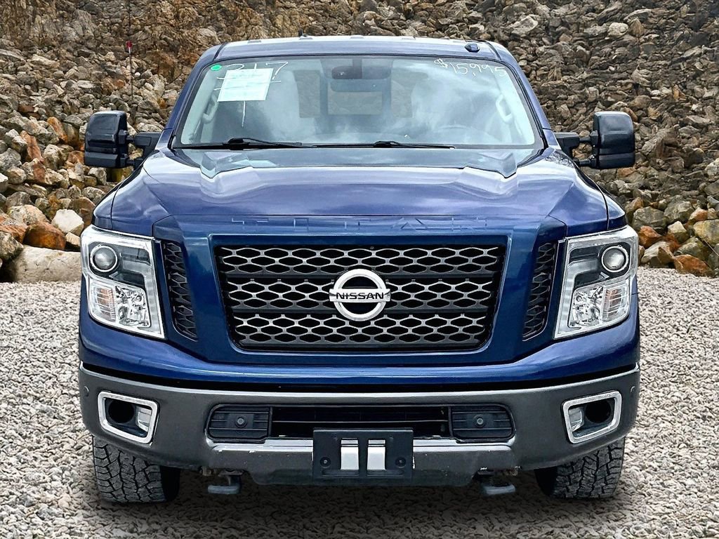 Used 2016 Nissan Titan PRO-4X w/ Pro-4x Convenience Package image 3