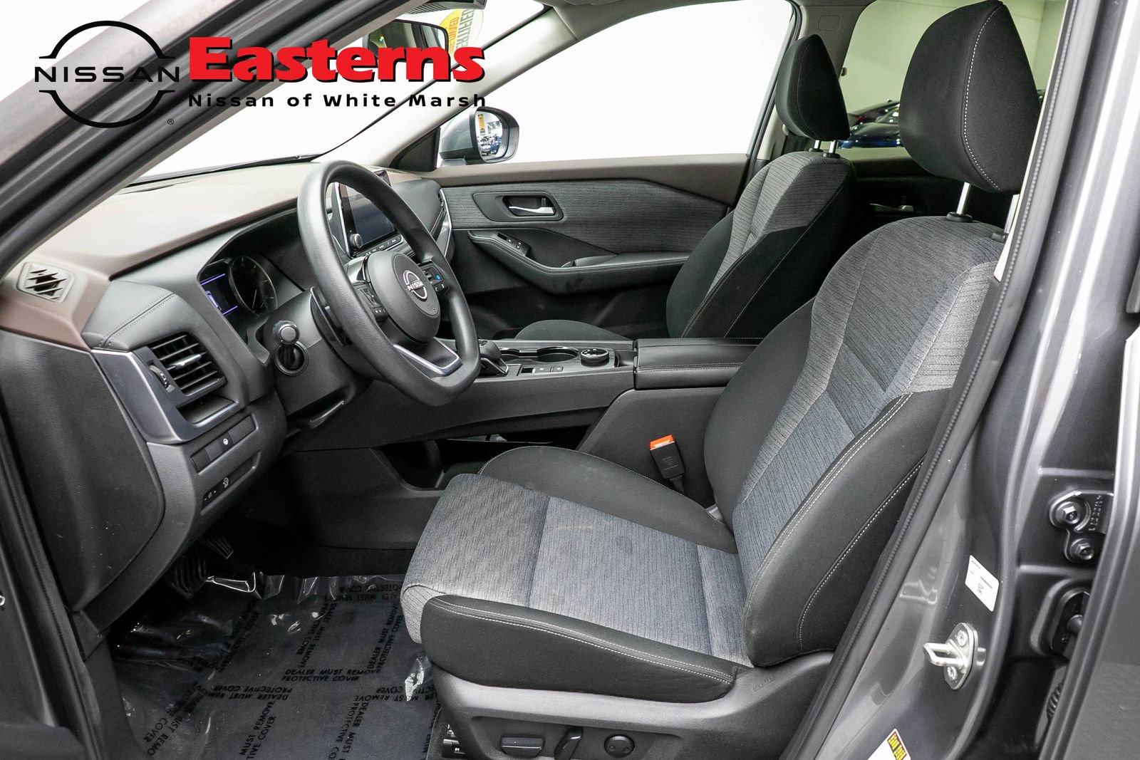 Used 2023 Nissan Rogue SV AWD/4WD image 14