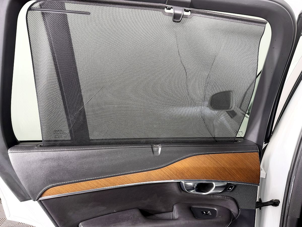 Used 2017 Volvo XC90 T6 Inscription w/ Vision Package image 38