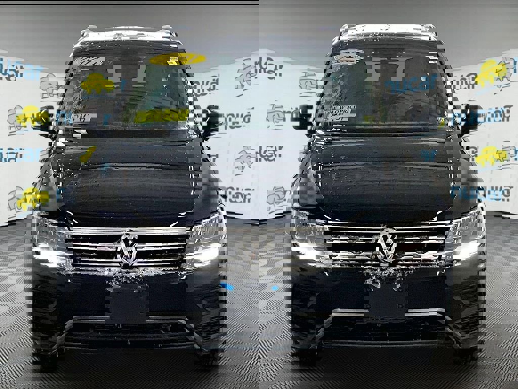 Used 2021 Volkswagen Tiguan SE AWD/4WD image 2