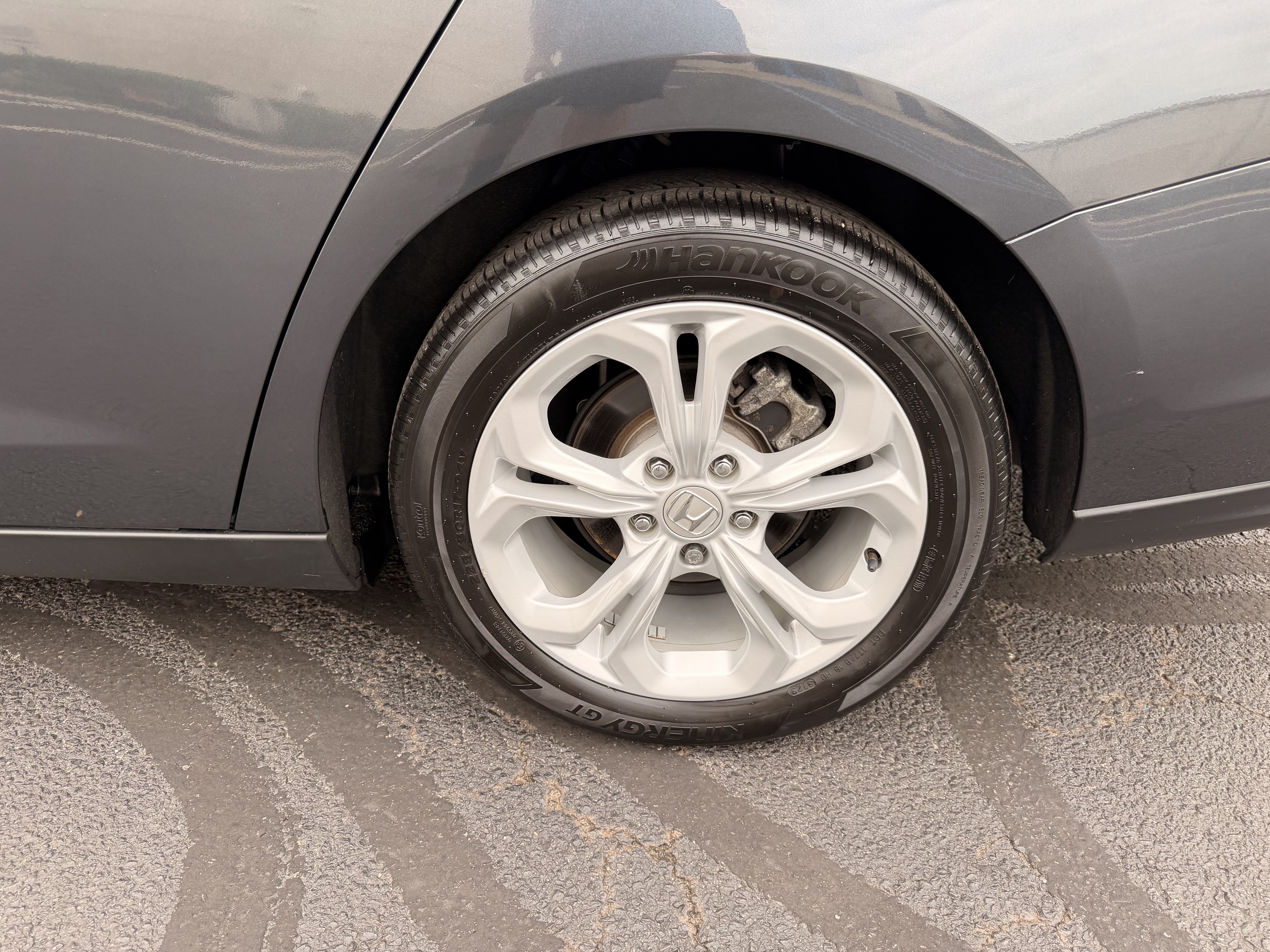 Used 2024 Honda Accord LX image 9