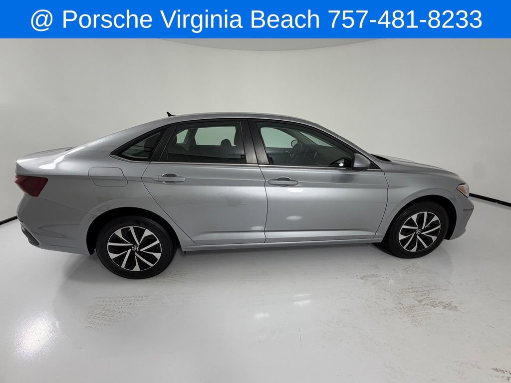 Used 2022 Volkswagen Jetta S FWD image 6