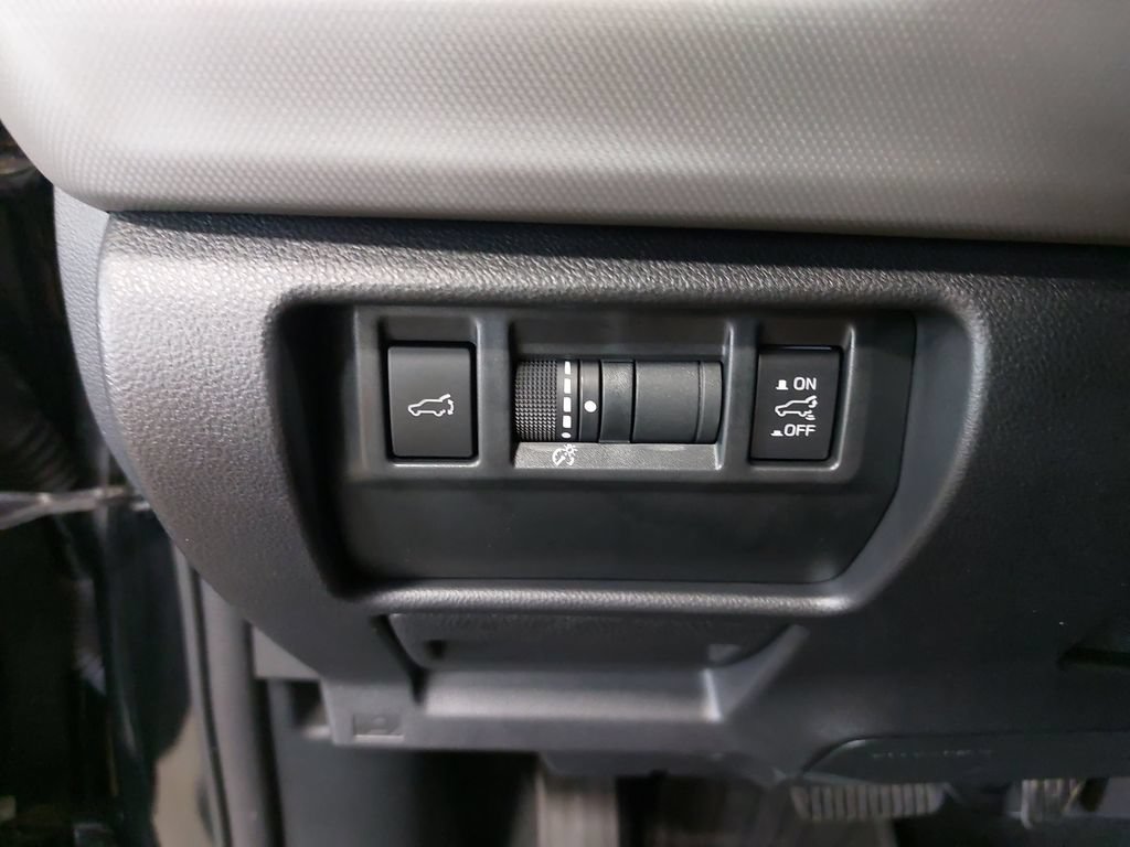 Used 2025 Subaru Forester Sport w/ Popular Package #1 AWD/4WD image 25