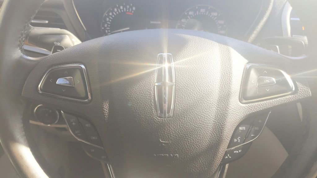 Used 2019 Lincoln MKC Select w/ Select Plus Package FWD image 20
