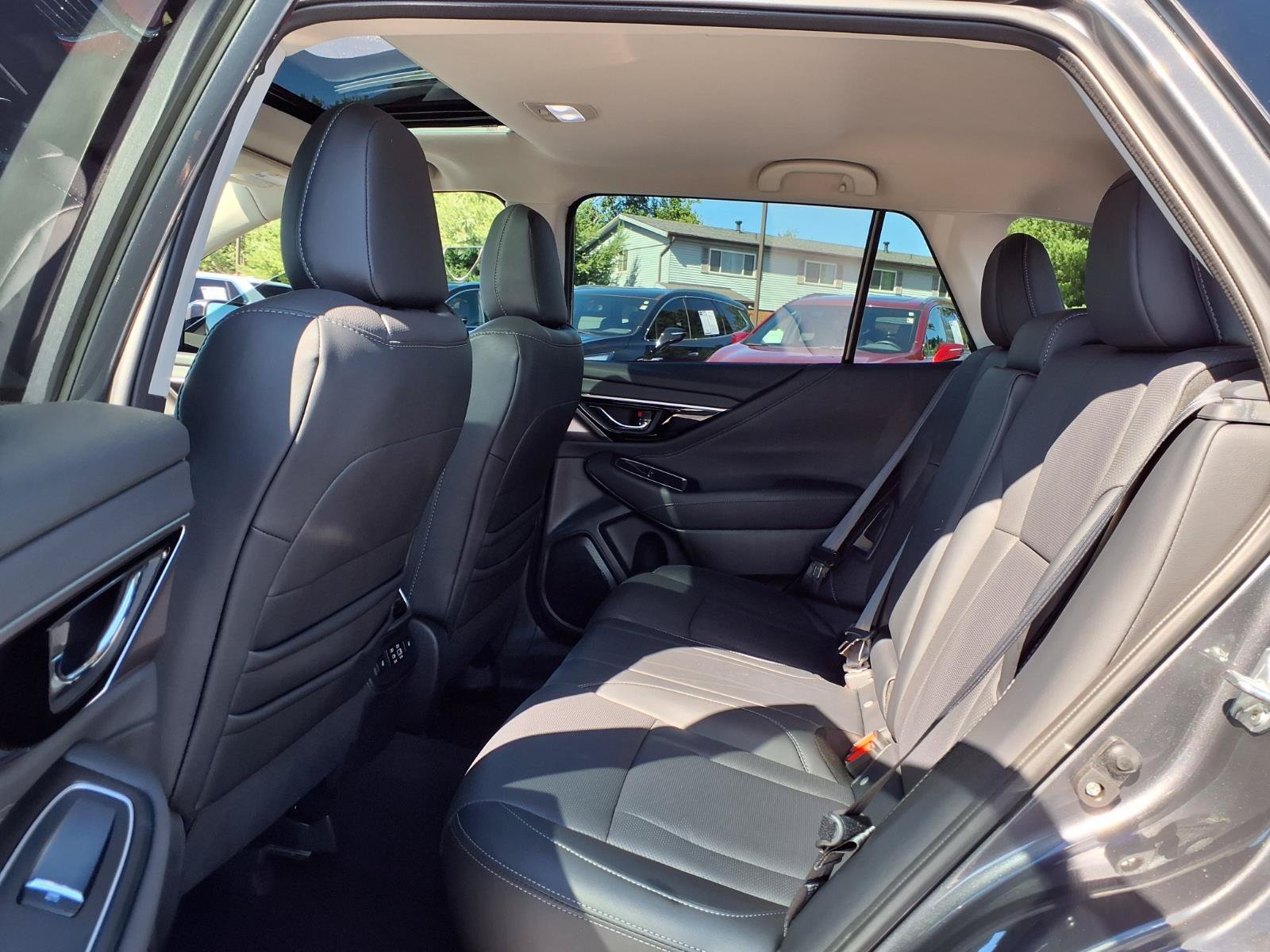 Used 2025 Subaru Outback Limited AWD/4WD image 24