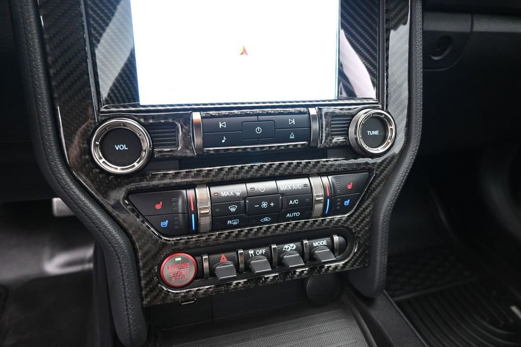 Used 2022 Ford Mustang Shelby GT500 w/ Technology Package RWD image 19